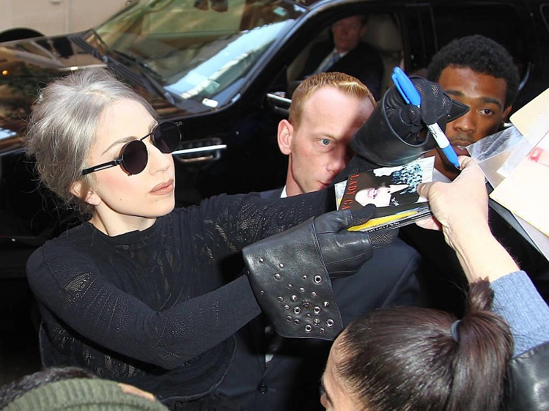 lady-gaga-picture-collection-best-shoot_604.jpg